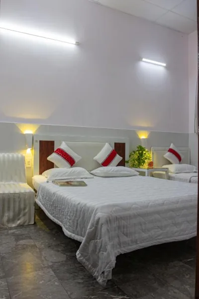 Dreibettzimmer — QUANG SAIGON Hotel- 40-7 Bùi Viện-Walking street